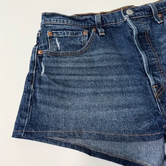 Levi's 501 Denim Shorts Size 32 - Picture 10 of 13